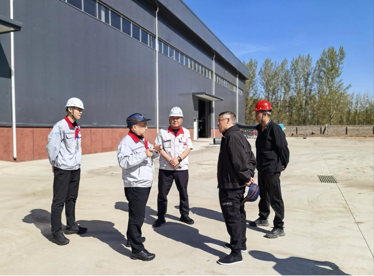 筑牢安全防線 情暖堅守初心 ——華翔集團黨委書記、董事長王春翔深入工廠開展慰問巡查工作